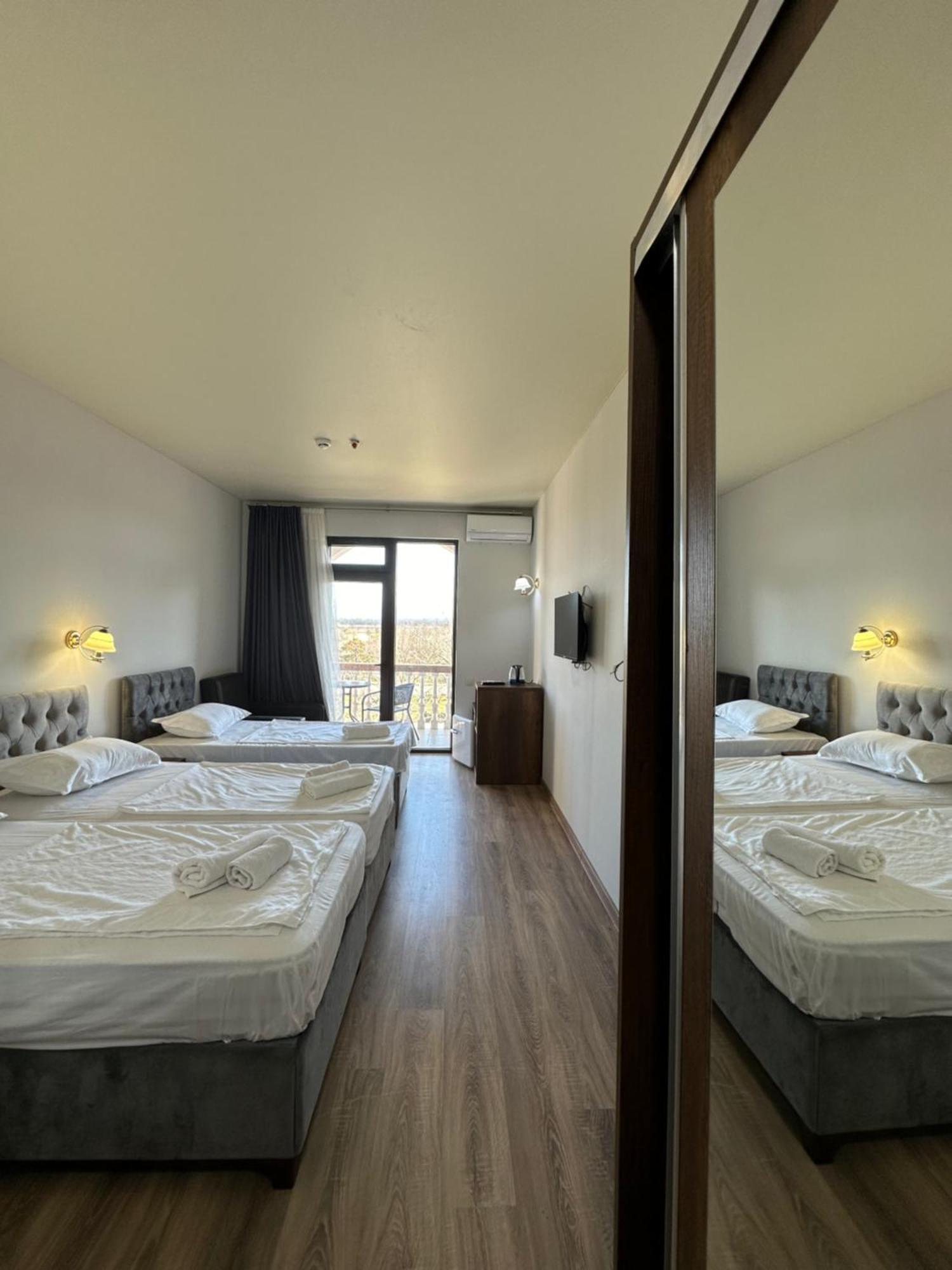 Hotel Majestic Kobuleti Zewnętrze zdjęcie