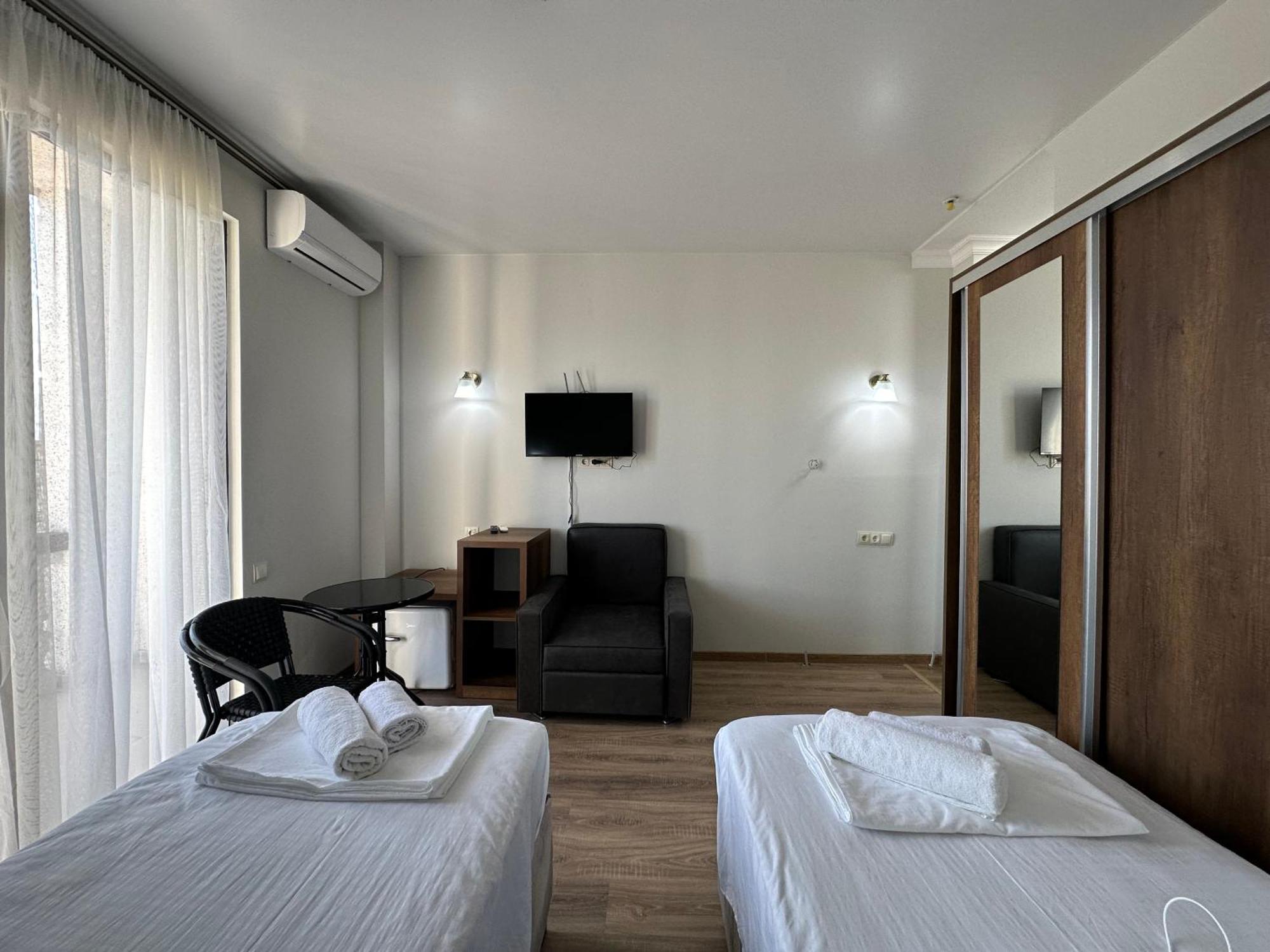 Hotel Majestic Kobuleti Zewnętrze zdjęcie